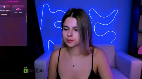 Snapshot of luckybabymeow chatting on 3, 6, 2026 Mila Sweetheart online show from 3, 6, 2026