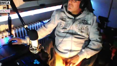        call me  Stefan online show from 25, 12, 2024