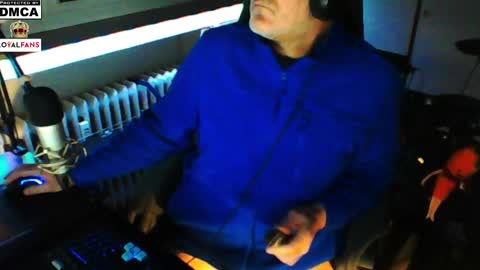        call me  Stefan online show from 16, 2, 2025