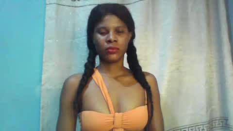 Snapshot of luckymadequeen chatting on 4, 1, 2025 Gloria online show from 4, 1, 2025