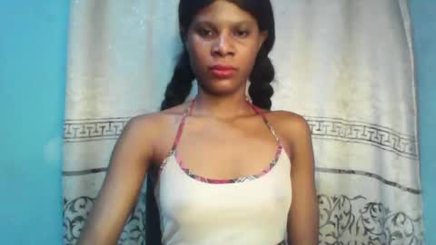 Snapshot of luckymadequeen chatting on 8, 1, 2025 Gloria online show from 8, 1, 2025