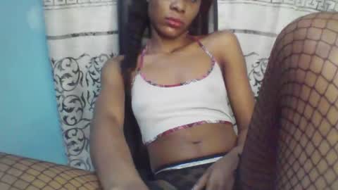 Snapshot of luckymadequeen chatting on 9, 1, 2025 Gloria online show from 9, 1, 2025