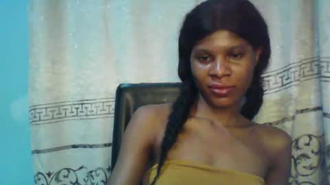 Snapshot of luckymadequeen chatting on 20, 1, 2025 Gloria online show from 20, 1, 2025