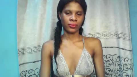 Snapshot of luckymadequeen chatting on 10, 2, 2025 Gloria online show from 10, 2, 2025