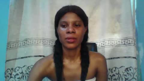 Snapshot of luckymadequeen chatting on 13, 2, 2025 Gloria online show from 13, 2, 2025