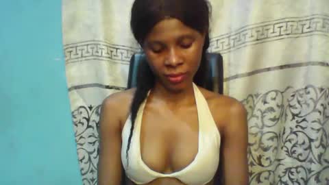 Snapshot of luckymadequeen chatting on 25, 2, 2025 Gloria online show from 25, 2, 2025