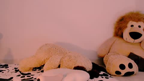 luckysapphire777 online show from 6, 2, 2025