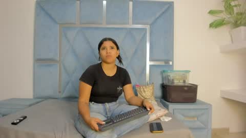 Snapshot of lucy_asm chatting on 16, 6, 2026 Lucia online show from 16, 6, 2026