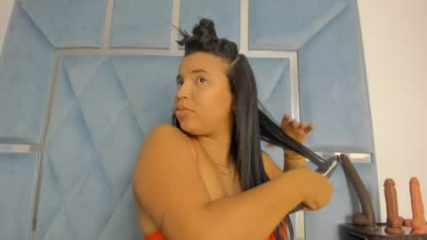 Snapshot of lucy_asm chatting on 2, 7, 2026 Lucia online show from 2, 7, 2026