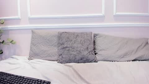 lucy_canel online show from 18, 11, 2025