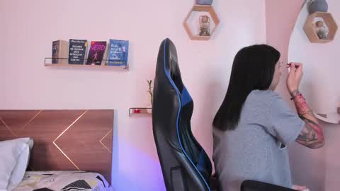 Your Lucy online show from 7, 2, 2026