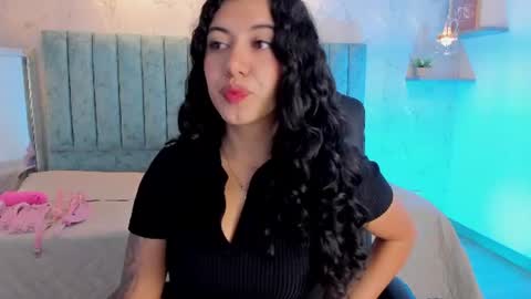 Snapshot of lucy_greys_ chatting on 23, 6, 2026 Lucy Greys online show from 23, 6, 2026