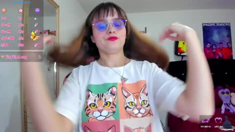 Snapshot of lucy_hess_ chatting on 31, 12, 2024 Lucy online show from 31, 12, 2024