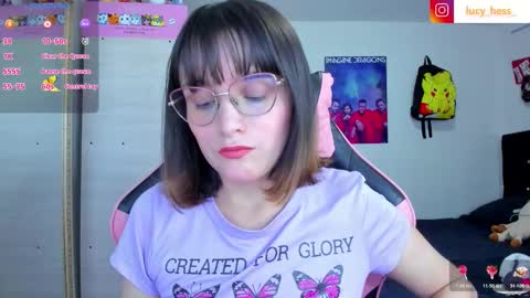 Snapshot of lucy_hess_ chatting on 22, 10, 2025 Lucy online show from 22, 10, 2025