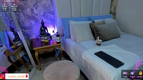 Lucyana Silva online show from 11, 2, 2025