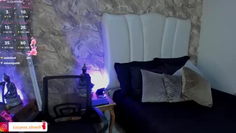 Lucyana Silva online show from 25, 2, 2025