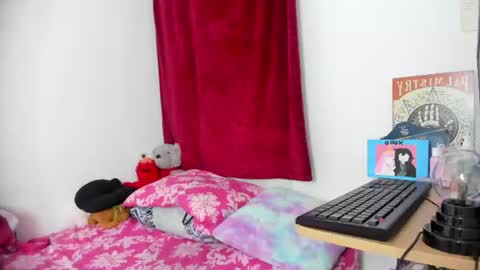 lucyblood online show from 12, 7, 2026