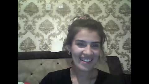 Snapshot of lucydoorbell chatting on 9, 9, 2025 lucydoorbell online show from 9, 9, 2025