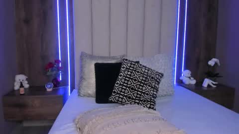 Lucy online show from 11, 3, 2026