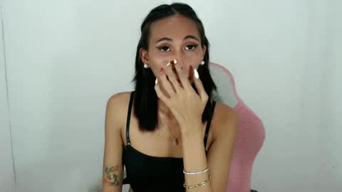 Snapshot of lucyseductive_ chatting on 5, 7, 2026 JIRVIE online show from 5, 7, 2026