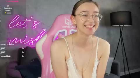 Snapshot of lucyy_green chatting on 7, 7, 2026 Lucy online show from 7, 7, 2026