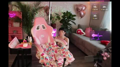 Lucy online show from 12, 4, 2026