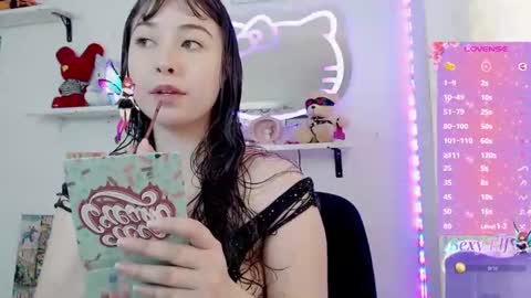 Snapshot of luhannaeverdeen chatting on 13, 6, 2026 Luhana online show from 13, 6, 2026