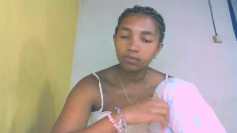 Snapshot of luiceme45 chatting on 15, 3, 2026 luiceme45 online show from 15, 3, 2026