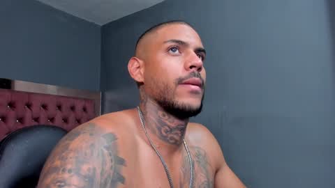 Luigi Vitale online show from 7, 12, 2024