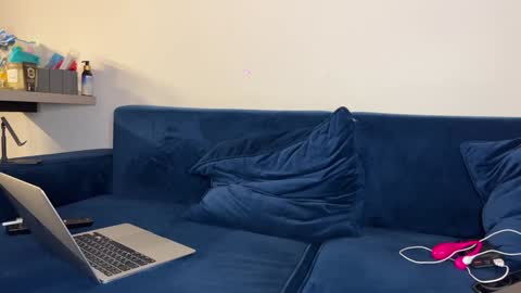 Luis and Alina online show from 13, 12, 2025