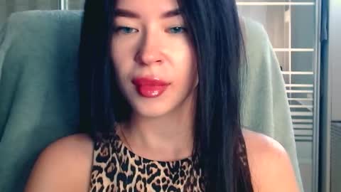 luisa lovedom online show from 23, 9, 2025