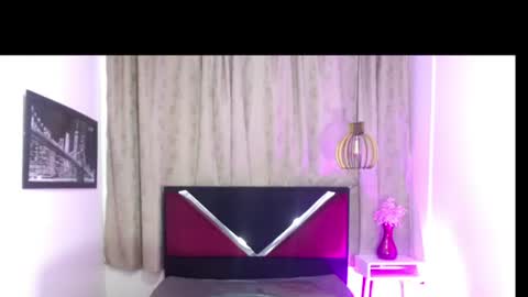 Snapshot of luisa_torres__ chatting on 27, 6, 2026 luisa_torres__ online show from 27, 6, 2026