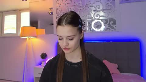 LuisaClover online show from 16, 3, 2026