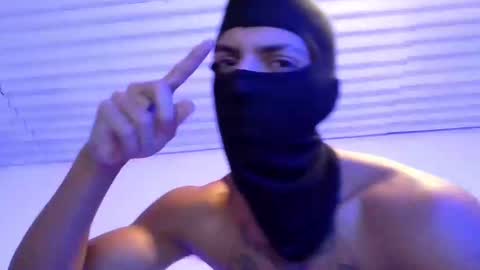 luisadrianguzmansantander5 online show from 25, 10, 2025