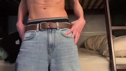 Luis online show from 10, 2, 2025