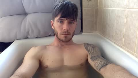 Snapshot of luisbadx chatting on 15, 2, 2026 Luis Badx online show from 15, 2, 2026