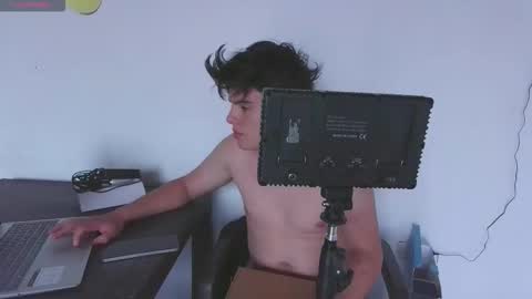 Luis S Kennedy online show from 2, 3, 2026