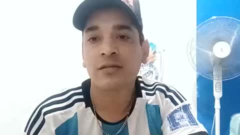 Lukapijagorda online show from 15, 11, 2025