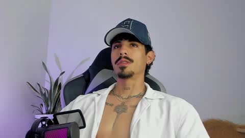 Luke Taylor online show from 2, 4, 2026