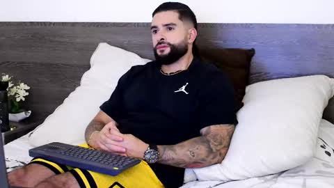 Lukhas f4f online show from 23, 10, 2025