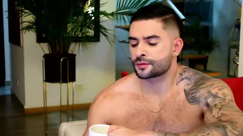 Lukhas f4f online show from 17, 4, 2026