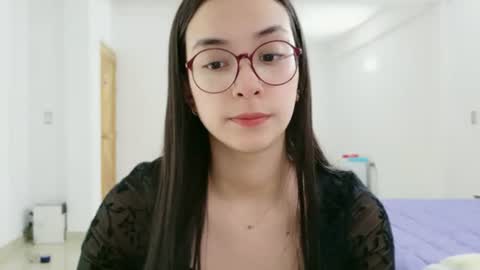 Snapshot of lulibee_ chatting on 3, 7, 2026 Luli online show from 3, 7, 2026