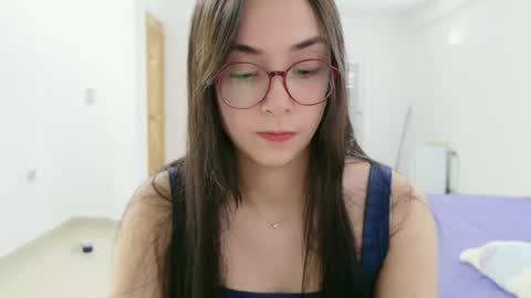 Snapshot of lulibee_ chatting on 6, 7, 2026 Luli online show from 6, 7, 2026