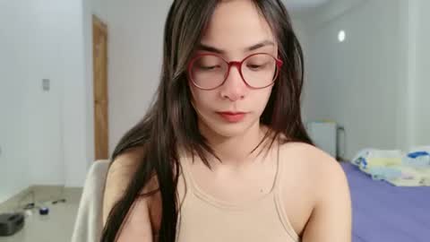 Snapshot of lulibee_ chatting on 7, 7, 2026 Luli online show from 7, 7, 2026