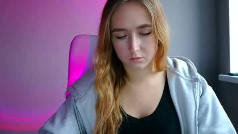 Lulu Baby18 online show from 21, 12, 2025