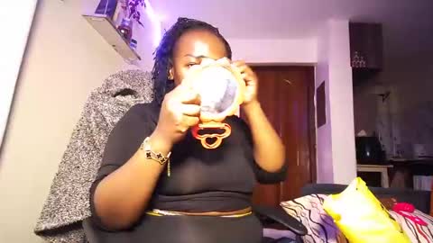 Snapshot of lulu_sparks1 chatting on 19, 7, 2026 lulu_sparks1 online show from 19, 7, 2026