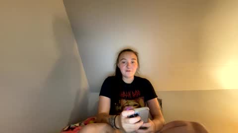 Snapshot of lulubaby03 chatting on 17, 9, 2025 lulubaby03 online show from 17, 9, 2025