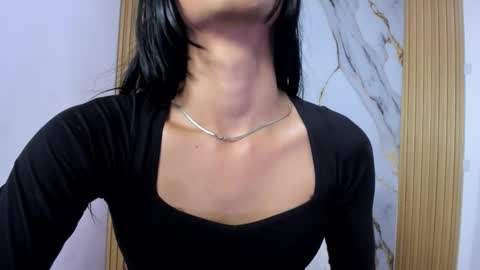 Snapshot of luluu_08 chatting on 5, 3, 2026 LULU online show from 5, 3, 2026