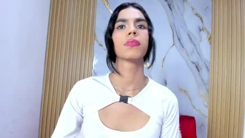 Snapshot of luluu_08 chatting on 22, 5, 2026 LULU online show from 22, 5, 2026