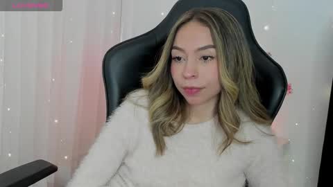 Snapshot of luluuberry chatting on 18, 1, 2026 luluuberry online show from 18, 1, 2026